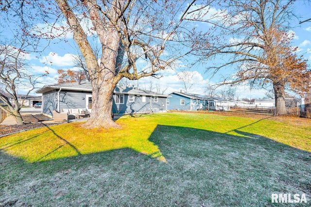 5508 E CAPTAIN Road, Chillicothe, IL 61523