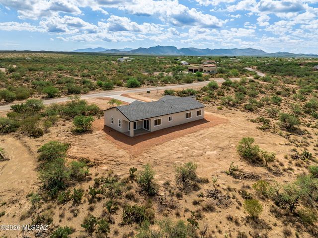 3723 E Wetstones Road, Vail, AZ 85641