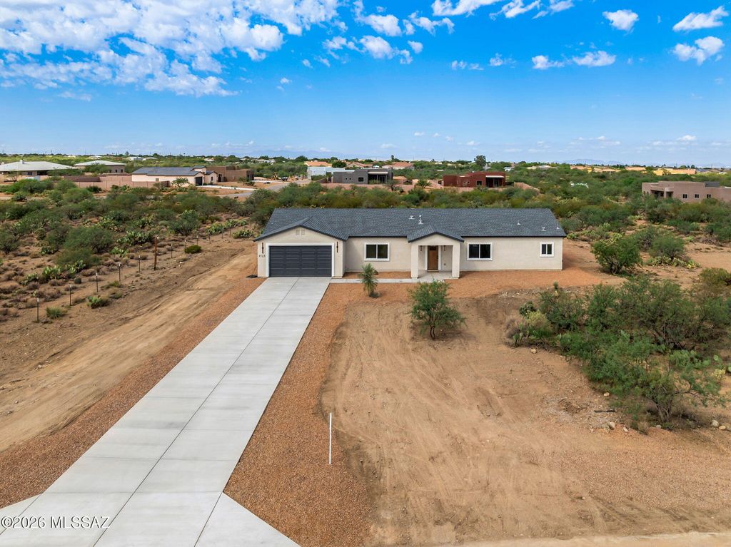 3723 E Wetstones Road, Vail, AZ 85641