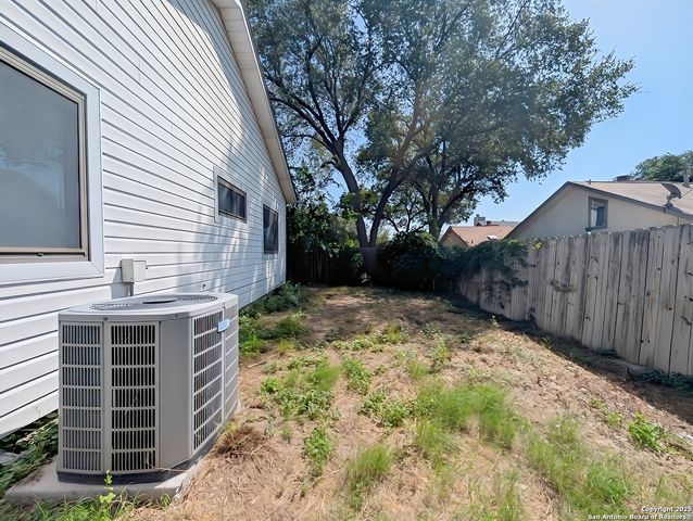 5858 Spring Green, San Antonio, TX 78247