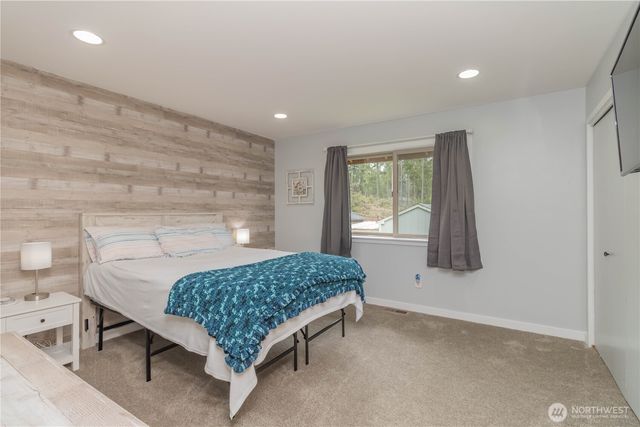 12578 Wye Lake Blvd SW, Port Orchard, WA 98367