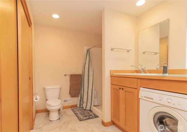 12578 Wye Lake Blvd SW, Port Orchard, WA 98367