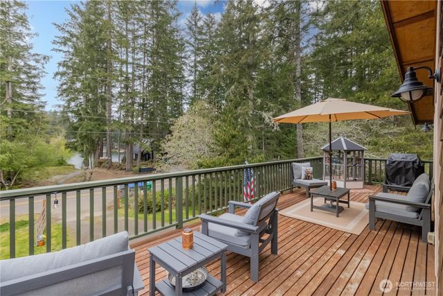 12578 Wye Lake Blvd SW, Port Orchard, WA 98367