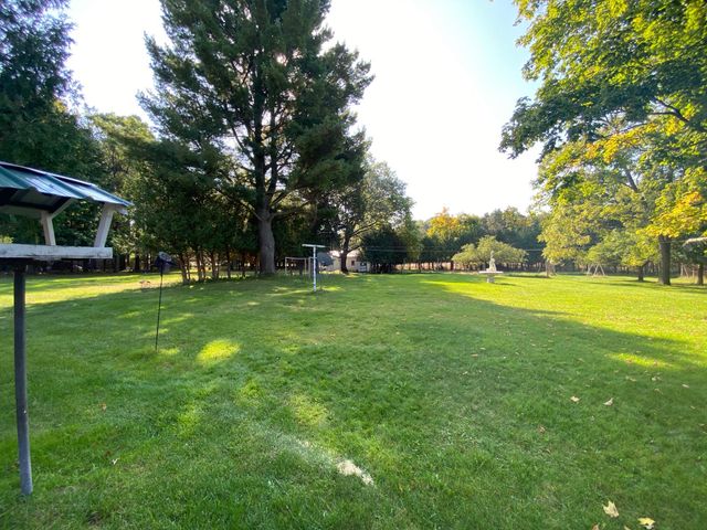 1823 Red Apple Road, Manistee, MI 49660