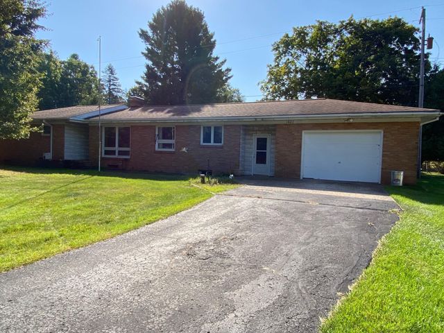 1823 Red Apple Road, Manistee, MI 49660