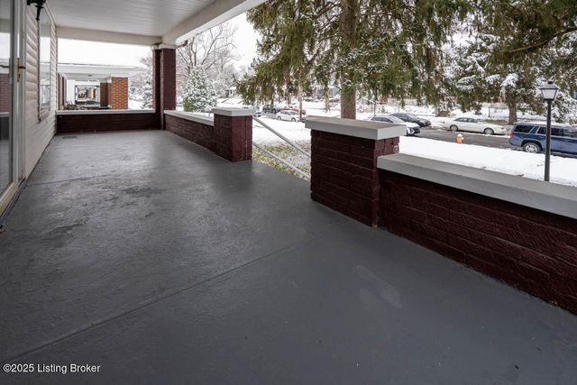 217 S Shawnee Terrace, Louisville, KY 40212