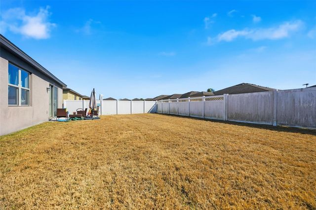 8853 HINSDALE HEIGHTS DRIVE, Polk City, FL 33868