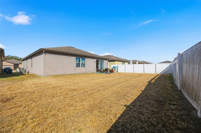 8853 HINSDALE HEIGHTS DRIVE, Polk City, FL 33868