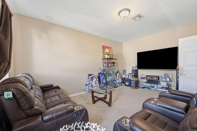 8853 HINSDALE HEIGHTS DRIVE, Polk City, FL 33868