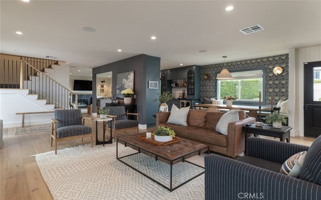 14171 Uxbridge, Westminster, CA 92683