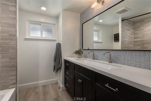 14171 Uxbridge, Westminster, CA 92683