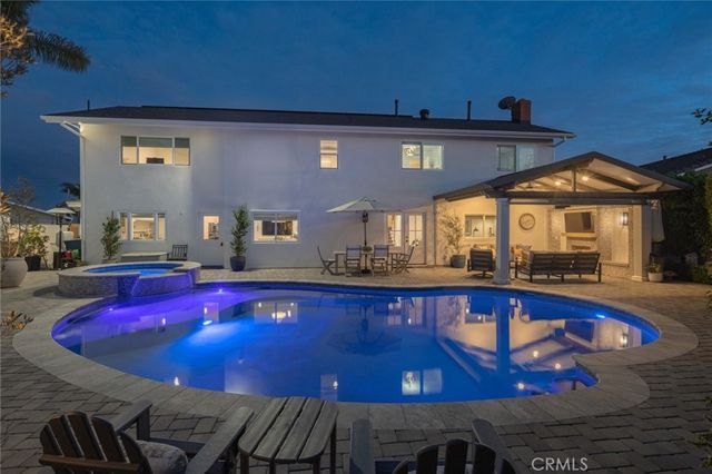 14171 Uxbridge, Westminster, CA 92683