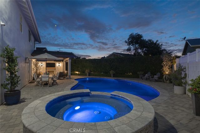 14171 Uxbridge, Westminster, CA 92683