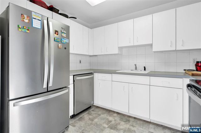 144 70th Street 2A, West New York, NJ 07093