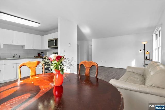 144 70th Street 2A, West New York, NJ 07093