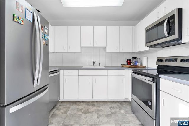 144 70th Street 2A, West New York, NJ 07093