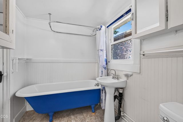 161 Fourth Street, Ashland, OR 97520