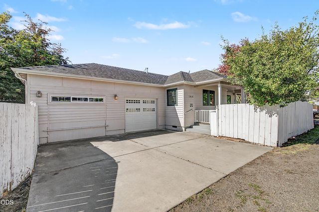 161 Fourth Street, Ashland, OR 97520