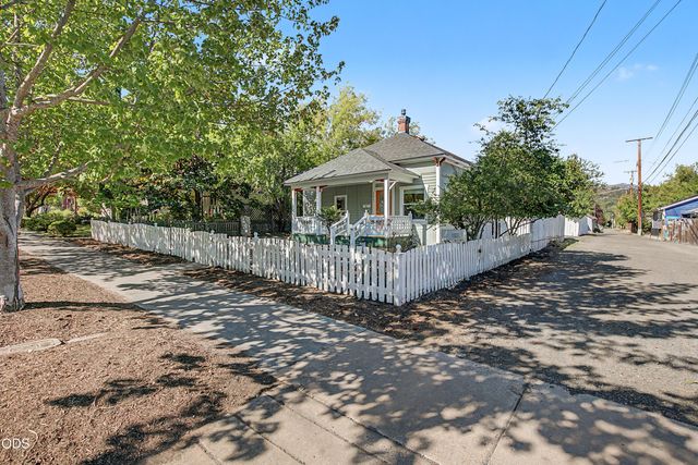 161 Fourth Street, Ashland, OR 97520
