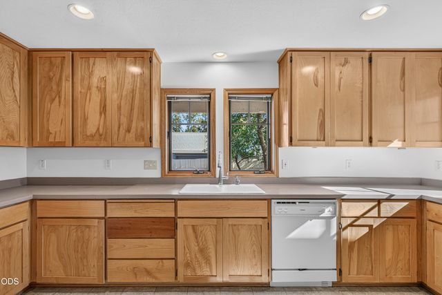 161 Fourth Street, Ashland, OR 97520