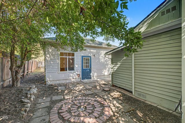 161 Fourth Street, Ashland, OR 97520