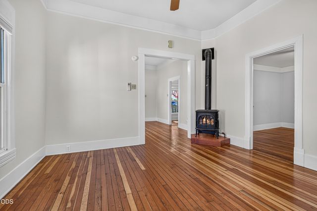 161 Fourth Street, Ashland, OR 97520