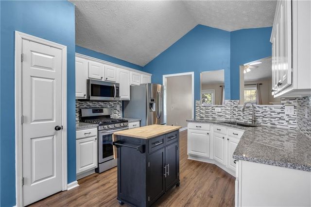 1087 Sham Pointe Drive, Lawrenceville, GA 30043