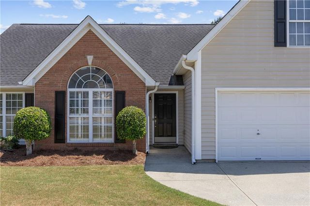 1087 Sham Pointe Drive, Lawrenceville, GA 30043