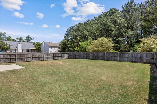 1087 Sham Pointe Drive, Lawrenceville, GA 30043