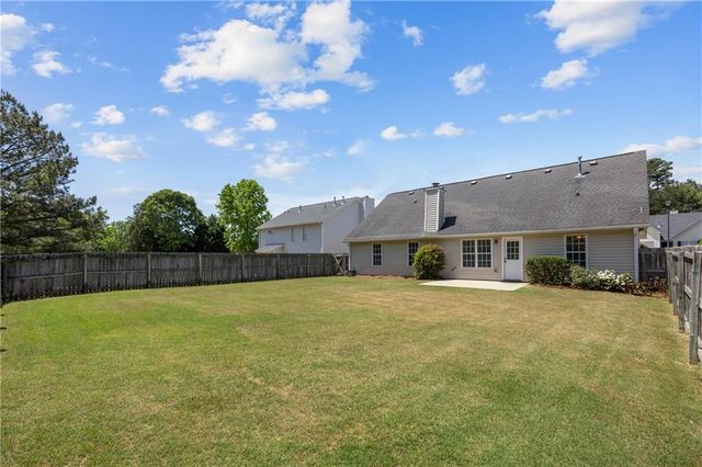 1087 Sham Pointe Drive, Lawrenceville, GA 30043
