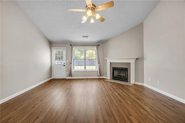 1087 Sham Pointe Drive, Lawrenceville, GA 30043