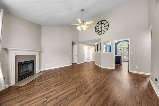 1087 Sham Pointe Drive, Lawrenceville, GA 30043