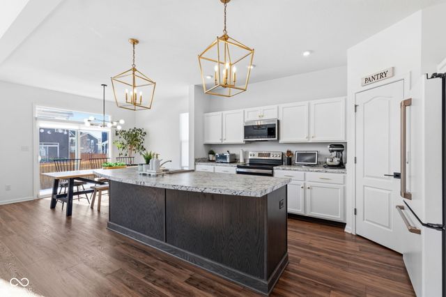 1323 Graham Court, Greenfield, IN 46140