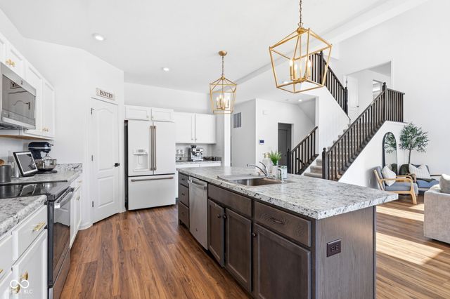 1323 Graham Court, Greenfield, IN 46140