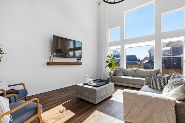 1323 Graham Court, Greenfield, IN 46140