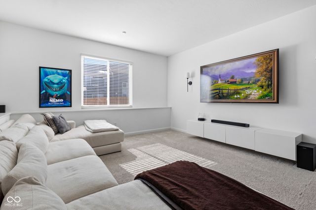 1323 Graham Court, Greenfield, IN 46140