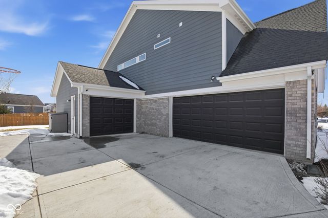 1323 Graham Court, Greenfield, IN 46140