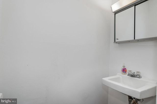 117 W CONCORD CT W, Sterling, VA 20164