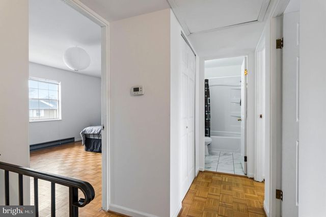 117 W CONCORD CT W, Sterling, VA 20164