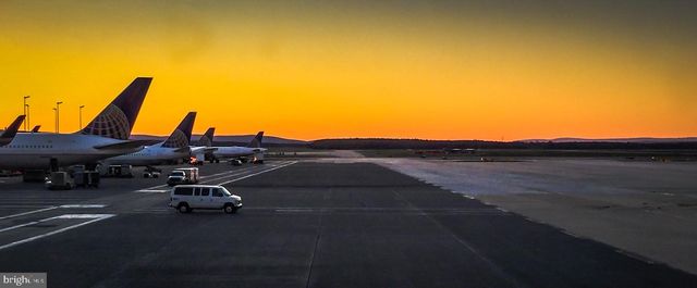 117 W CONCORD CT W, Sterling, VA 20164