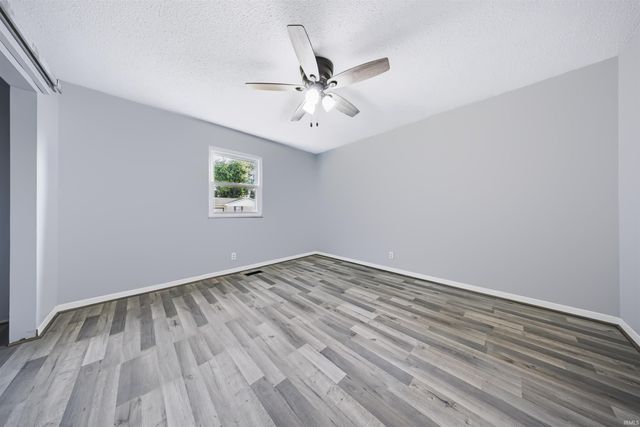 7601 E Gum Street, Evansville, IN 47715