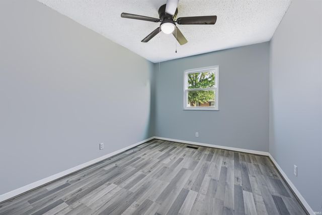 7601 E Gum Street, Evansville, IN 47715