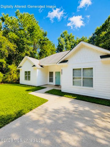 6265 W Itawamba Street, Bay Saint Louis, MS 39520