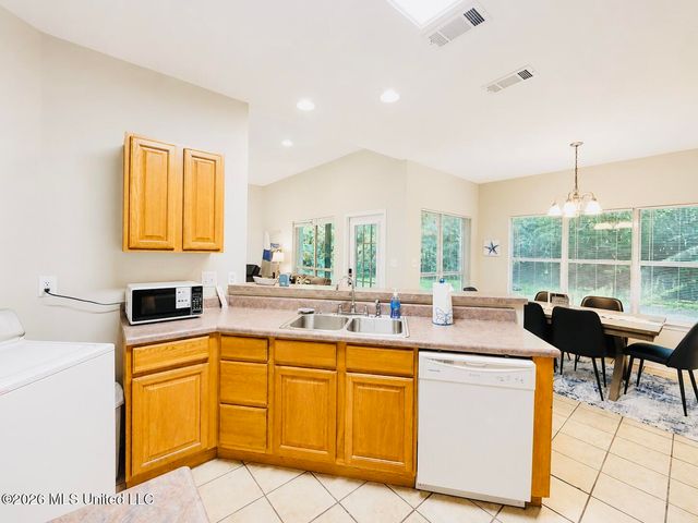 6265 W Itawamba Street, Bay Saint Louis, MS 39520