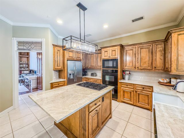 38 E Thymewood Place, The Woodlands, TX 77382