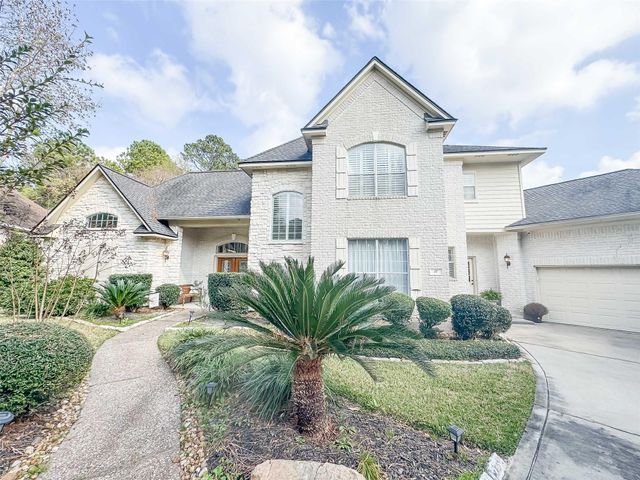 38 E Thymewood Place, The Woodlands, TX 77382