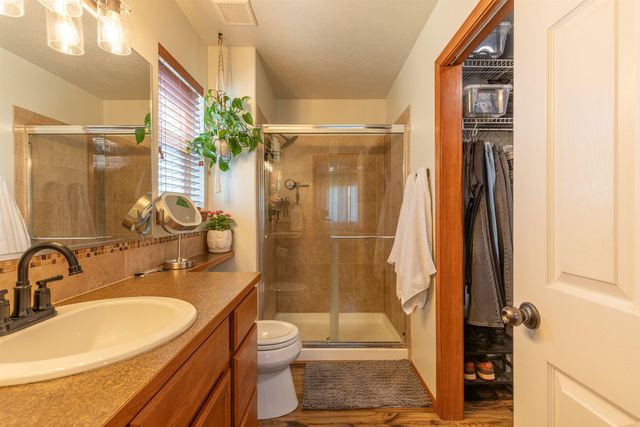 501 E PARKER Dr, Colbert, WA 99005