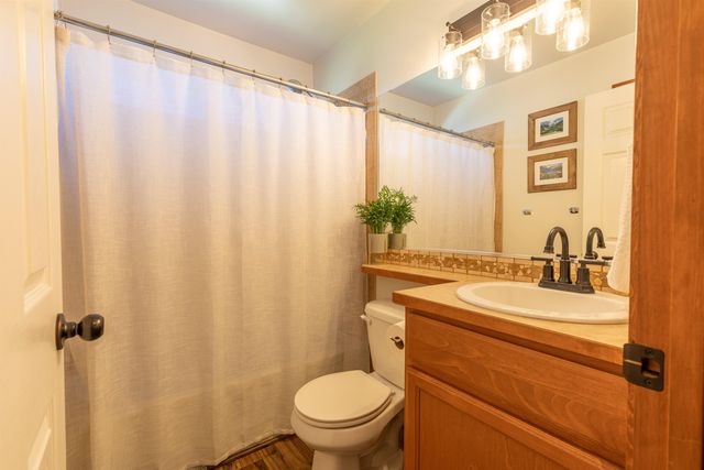501 E PARKER Dr, Colbert, WA 99005