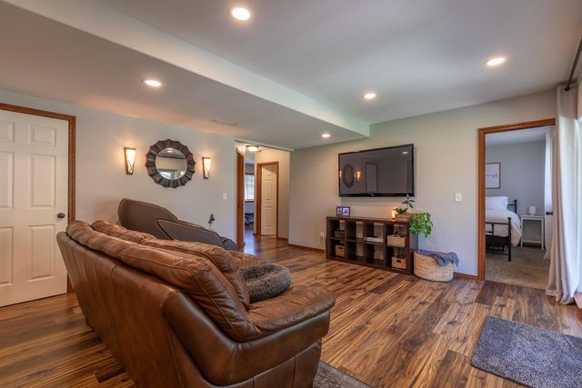 501 E PARKER Dr, Colbert, WA 99005