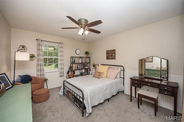 1583 Mason Knoll Road, Town And Country, MO 63131